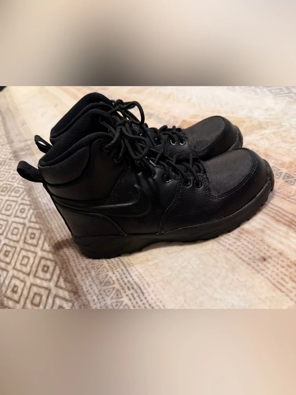 Nike sturdy unisex